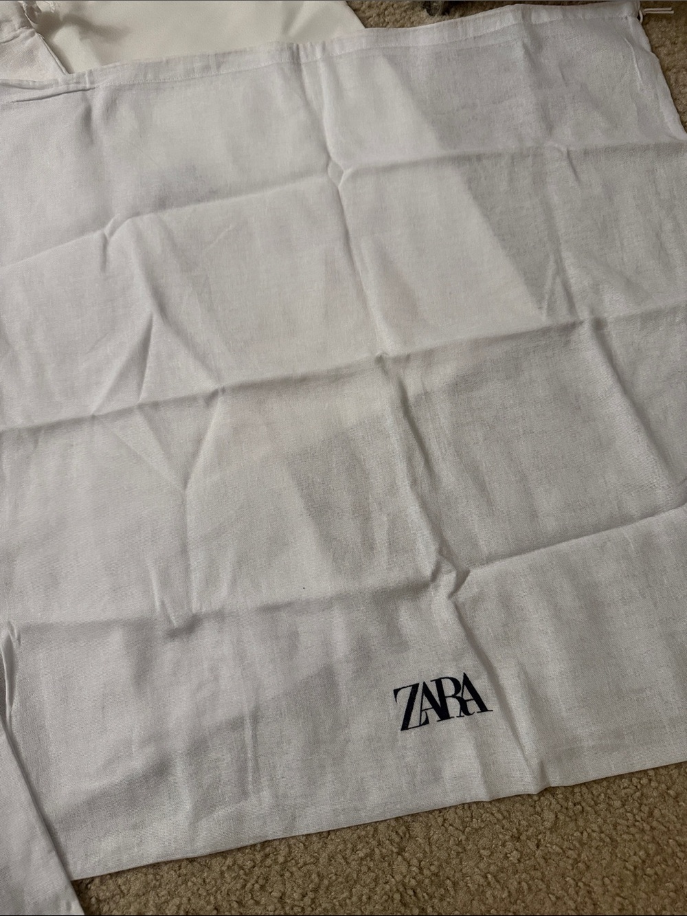 Zara White Drawstring Logo Dust Bag 8 pieces - 4 small, 2 medium & 2 large